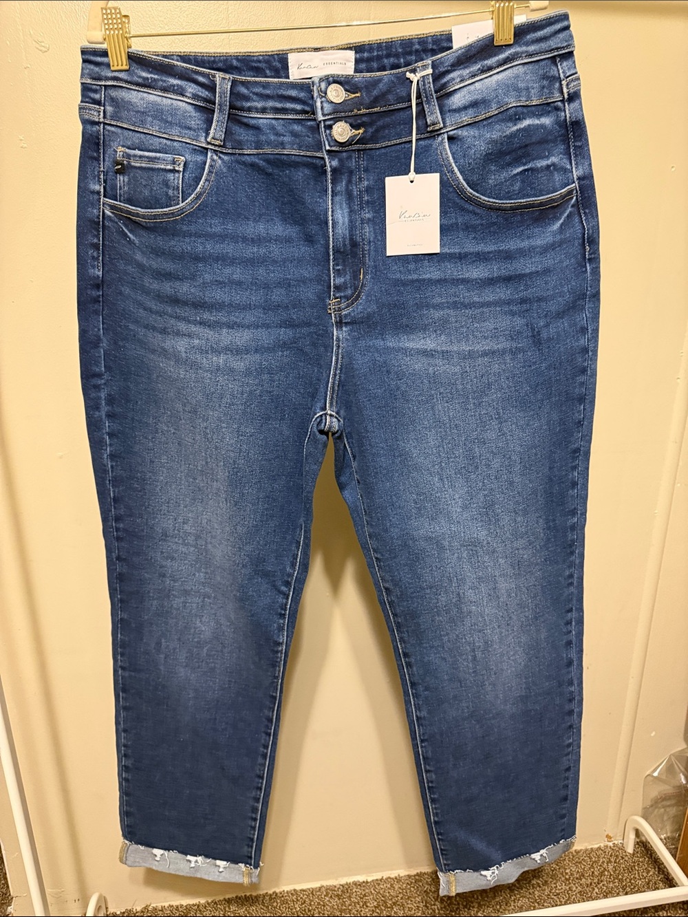 New KanCan High Rise Slim Straight Medium Wash  Jeans size 15